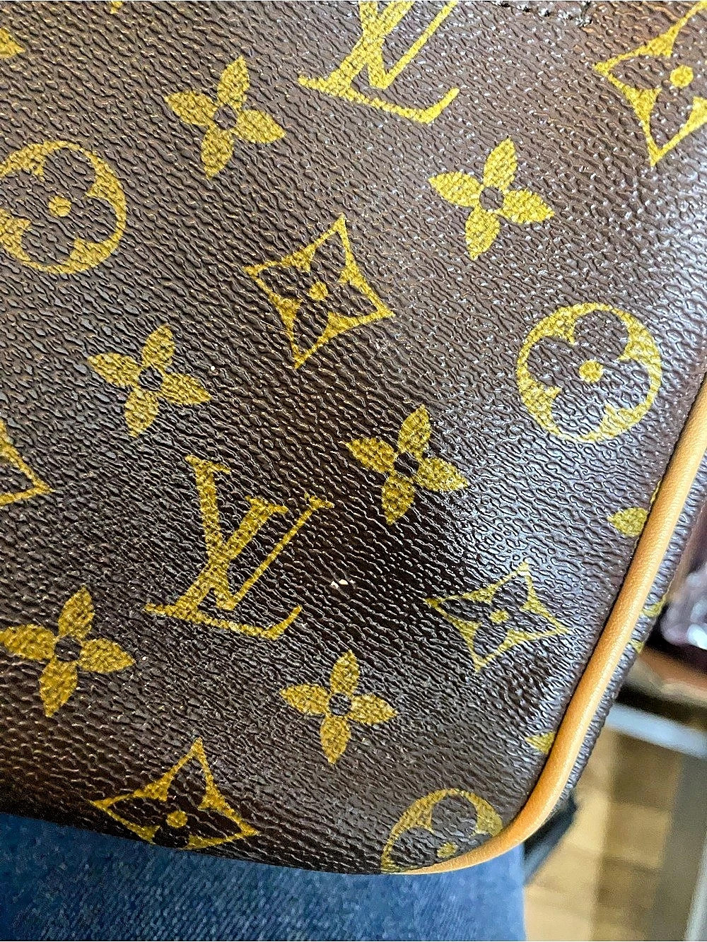 Louis Vuitton Looping MM Monogram Shoulder Bag Brown - Picture 11 of 11